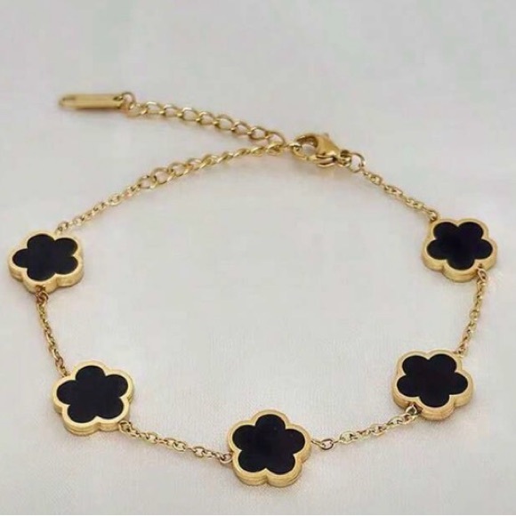 Jewelry - Gold filled Floral Link Bracelet with Black Clover Accents